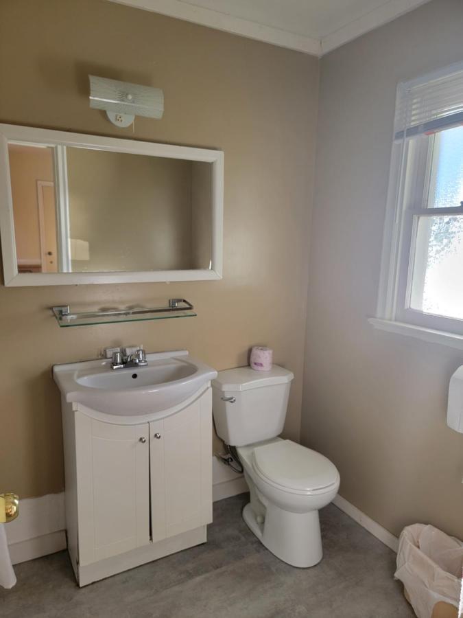 Gateway Motel Gananoque Eksteriør bilde